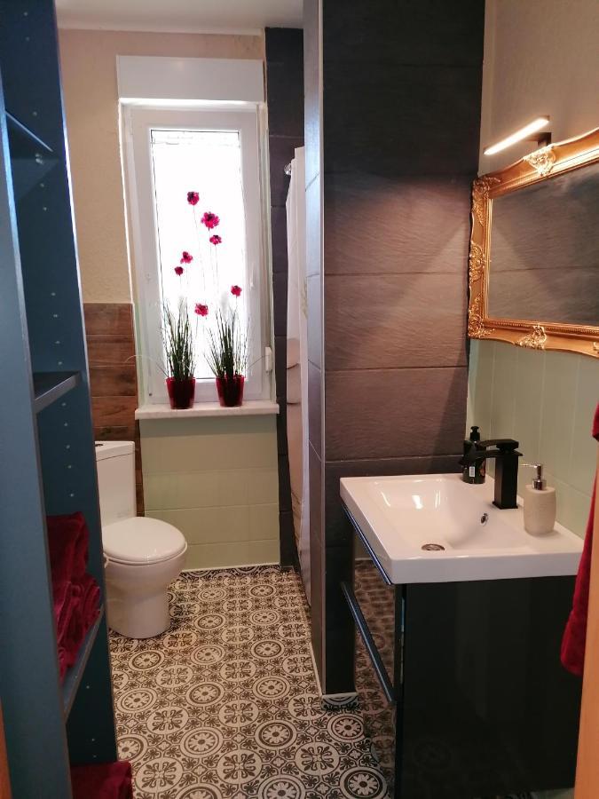 Ferienwohnung Am Keramikatelier Bitterfeld-Wolfen Exteriör bild