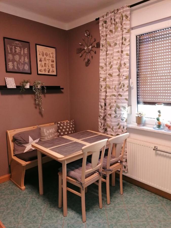 Ferienwohnung Am Keramikatelier Bitterfeld-Wolfen Exteriör bild